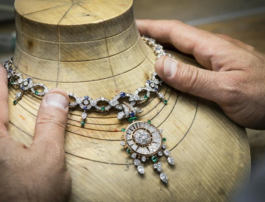 van-cleef-arpels-high-jewellery-savoir-faire-le-grand-tour-collection
